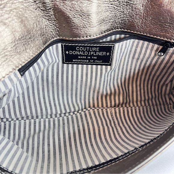 DONALD J PLINER Couture Sliver Foil Clutch / Wristlet - Picture 7 of 16